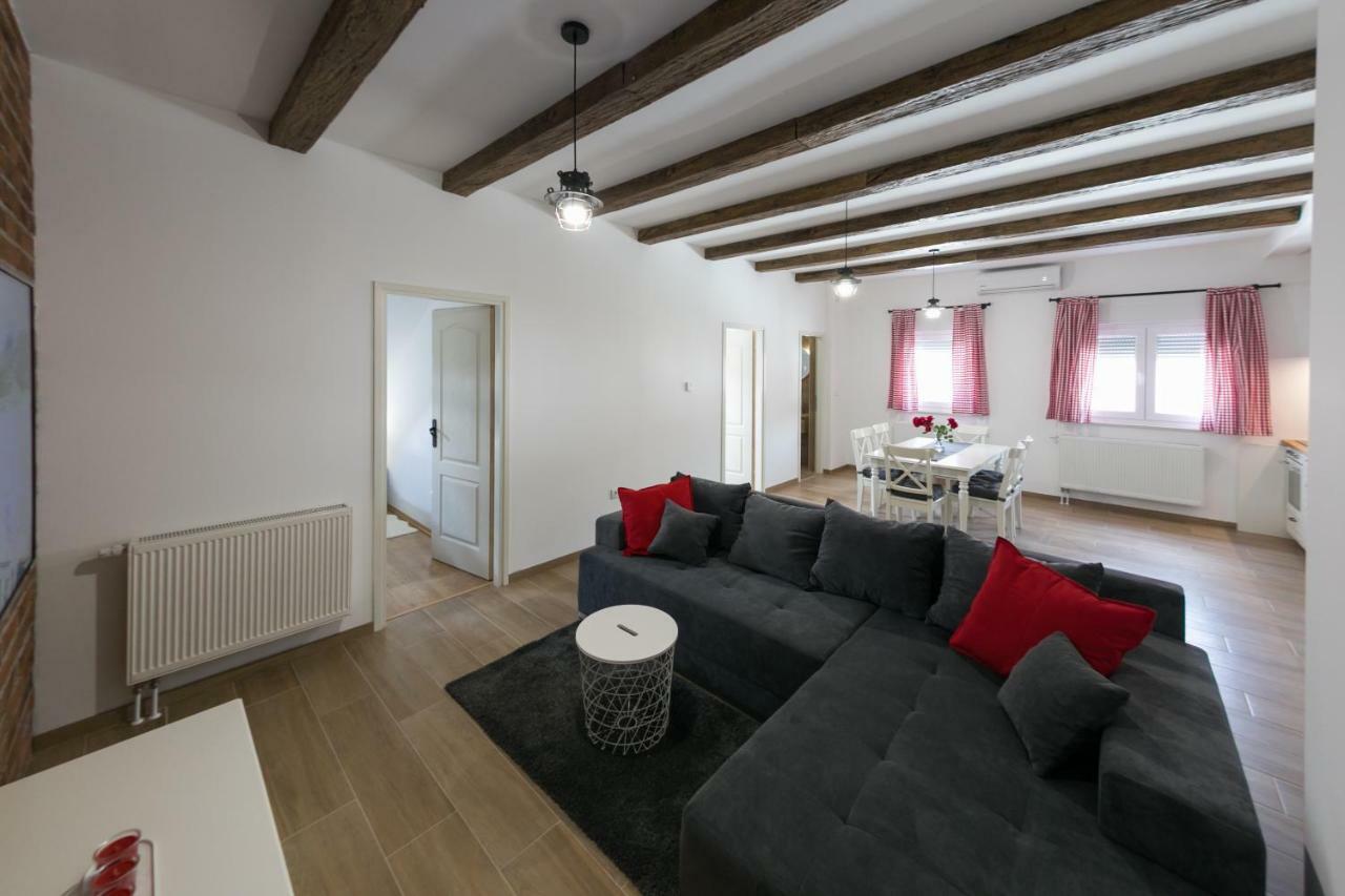 Ferienwohnung House Smolcic Otočac Exterior foto