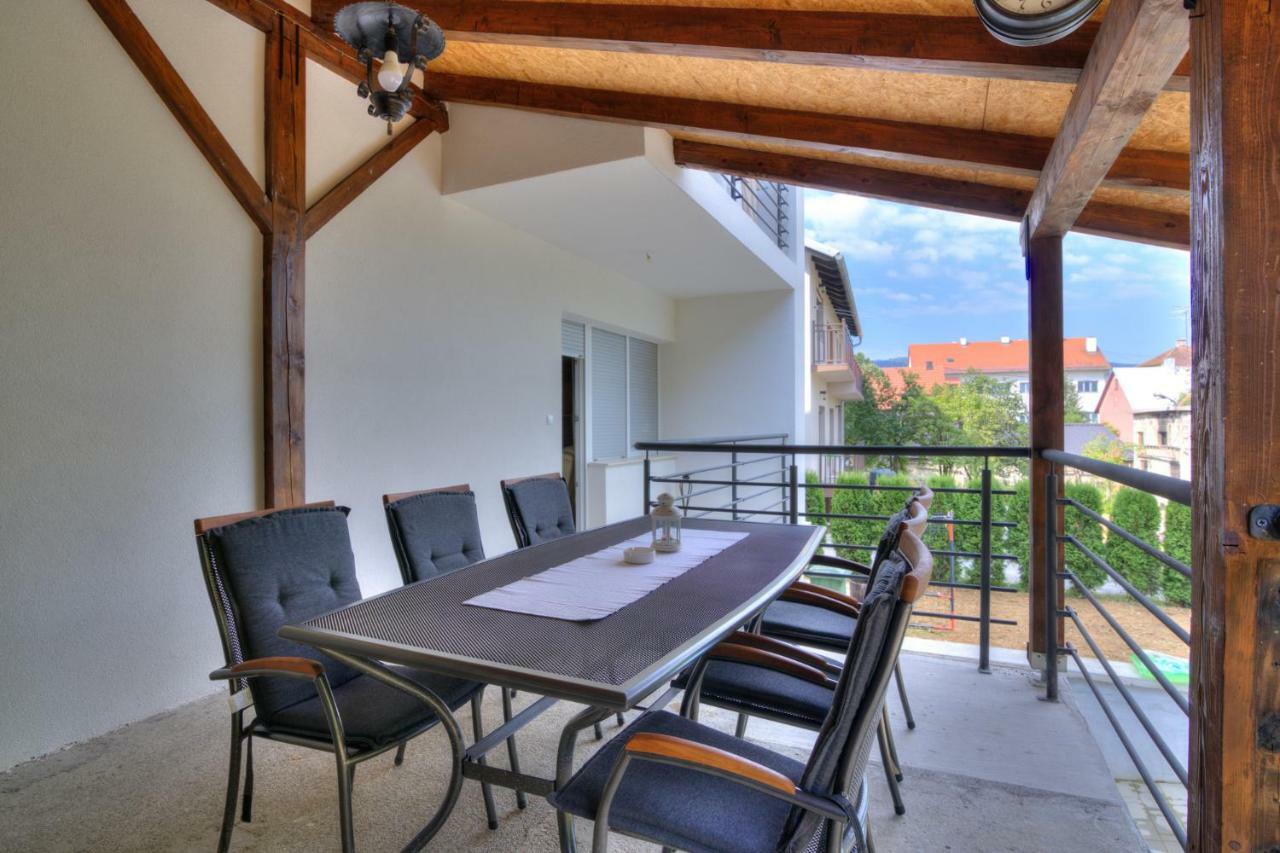 Ferienwohnung House Smolcic Otočac Exterior foto